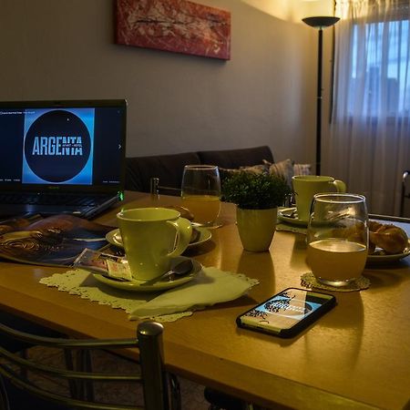 Argenta Apart Hotel Trelew Esterno foto
