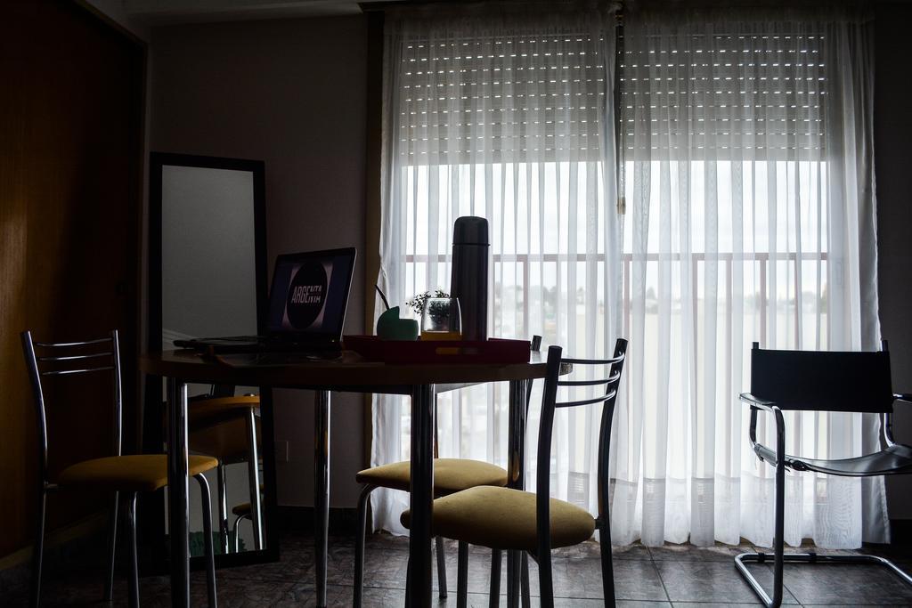 Argenta Apart Hotel Trelew Esterno foto